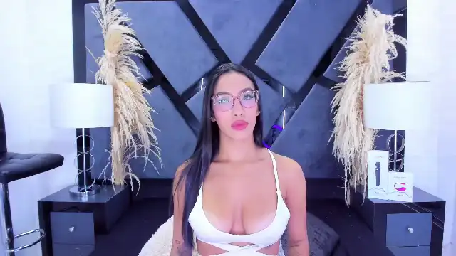 Kylie-whitee – Flirt4free Recorded Cam Show – 2026-02-27 06:49:34
