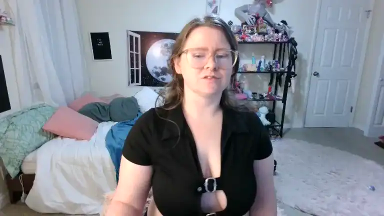 Michellelovesu – Streamate Recorded Cam Show – 2026-06-05 07:45:12