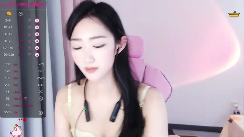 Thaimi – Stripchat Recorded Cam Show – 2025-12-15 09:21:07