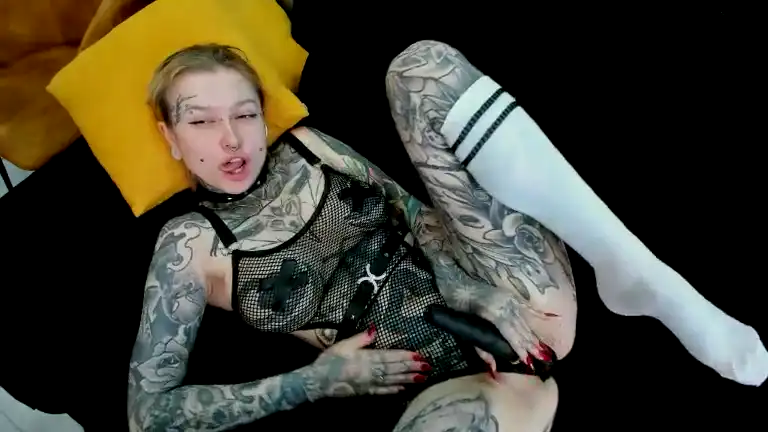 Uralexis – Streamate Recorded Cam Show – 2025-05-13 04:41:55