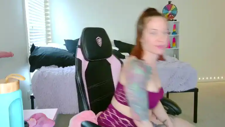 Unoitsroe – Streamate Recorded Cam Show – 2025-12-04 06:35:00