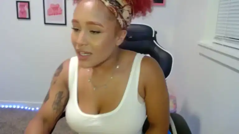 Blackbustybarbie – Streamate Recorded Cam Show – 2025-10-06 04:16:19