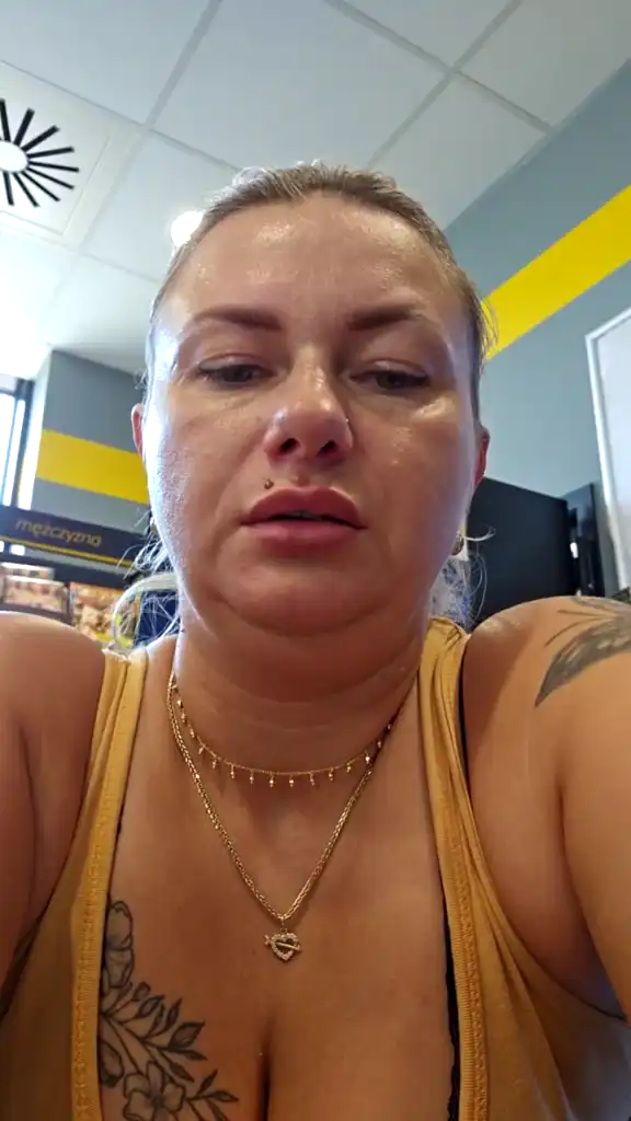 Fajna8 – Showup Recorded Cam Show – 2025-05-17 14:38:52