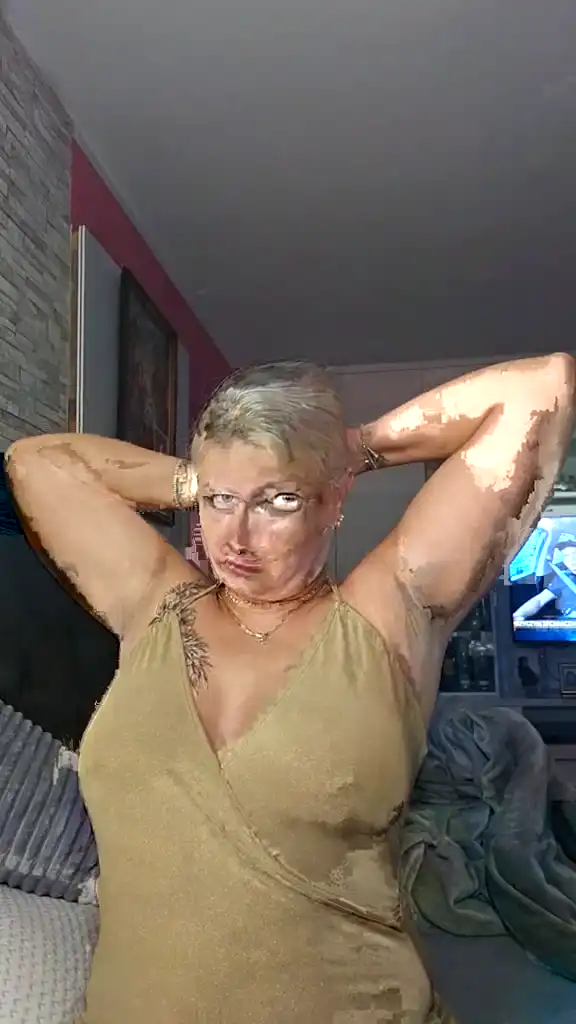Fajna8 – Showup Recorded Cam Show – 2026-04-28 14:37:45