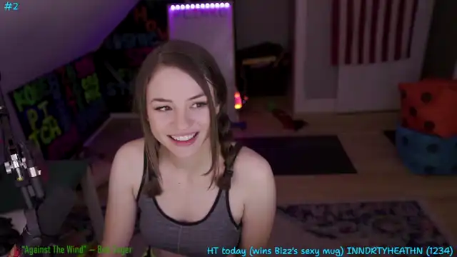Sophiespalace – Myfreecams Recorded Cam Show – 2025-09-02 17:24:21