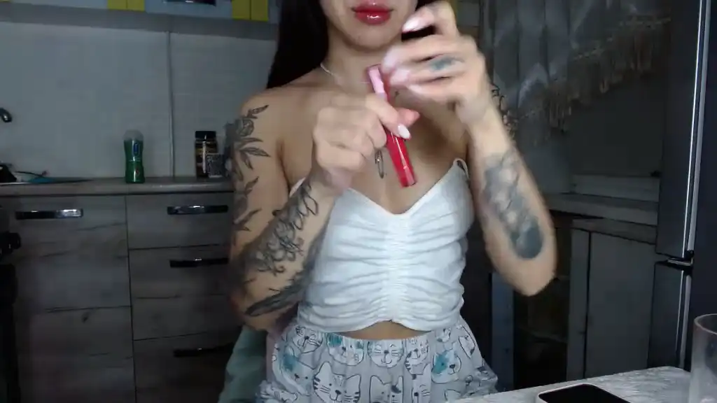 Laragirl_ – Showup Recorded Cam Show – 2025-12-15 22:49:52