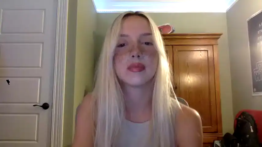 Riababe – Chaturbate Recorded Cam Show – 2026-01-01 22:54:02