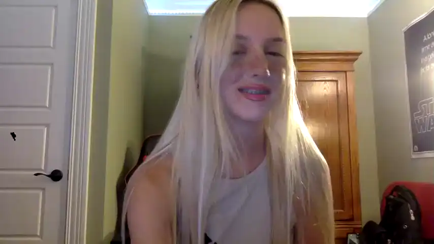 Riababe – Chaturbate Recorded Cam Show – 2026-03-24 03:18:44