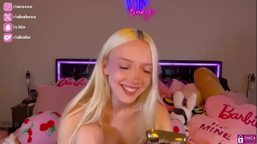 Riababe – Chaturbate Recorded Cam Show – 2025-10-25 19:11:55