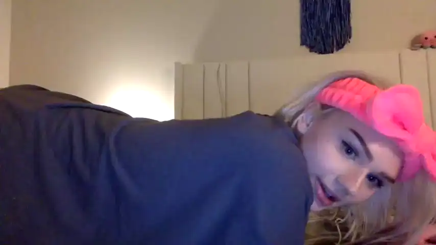 Firebrookey – Chaturbate Recorded Cam Show – 2026-03-18 12:35:30