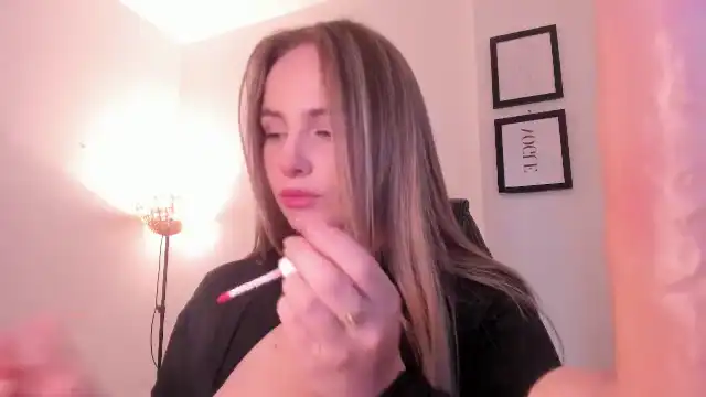 Holly_blonde1 – Myfreecams Recorded Cam Show – 2026-07-21 11:47:46