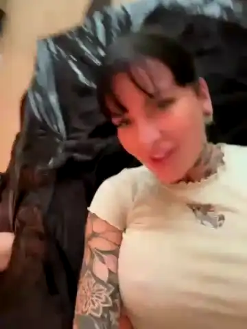 Inkedbiitch – Stripchat Recorded Cam Show – 2025-09-02 16:51:17