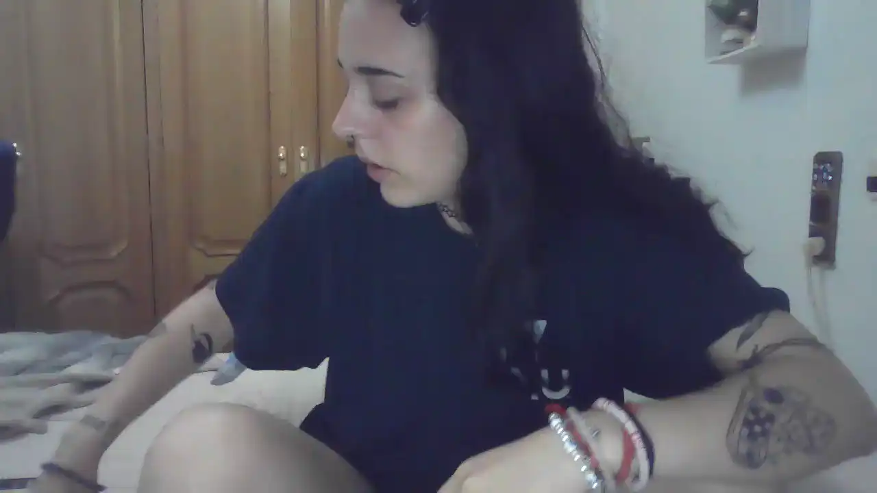 Juddyblack – Amateur.tv Recorded Cam Show – 2025-10-08 03:03:12