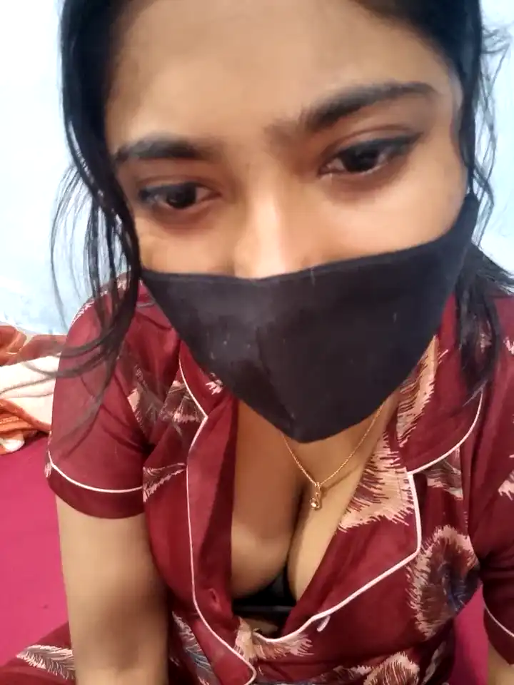 Yumna – Stripchat Recorded Cam Show – 2026-01-19 12:31:13