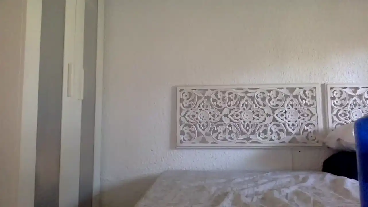 Samanta81 – Amateur.tv Recorded Cam Show – 2026-04-30 03:33:08
