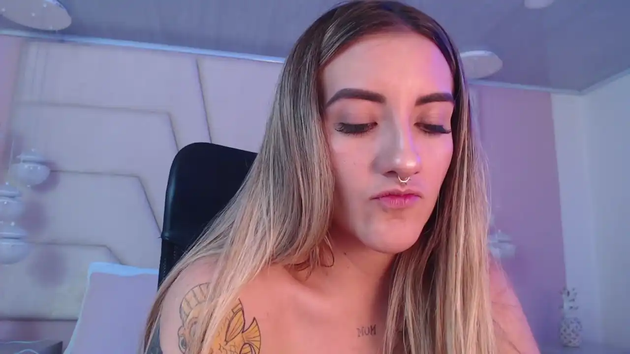 Daniellaspinelly – Xlovecam Recorded Cam Show – 2026-07-27 16:02:06