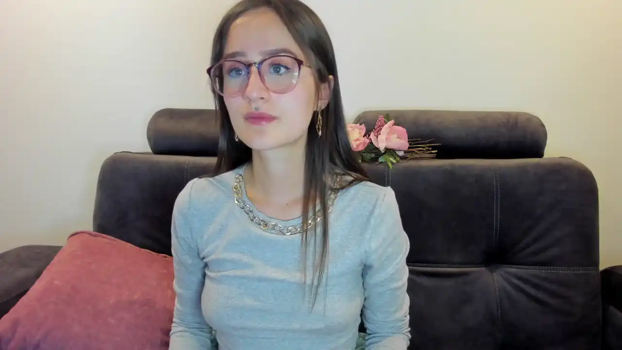 Ninabryon – Xlovecam Recorded Cam Show – 2025-12-26 00:23:31
