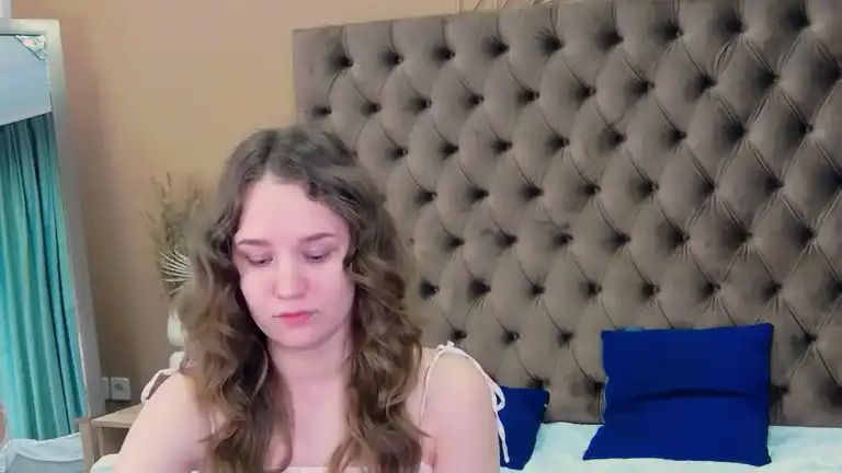 Indyvi – Streamate Recorded Cam Show – 2026-02-02 19:28:34