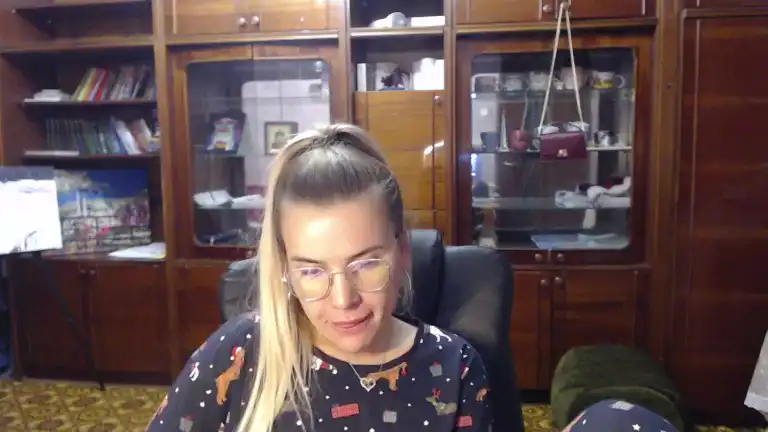 Miraclealmost – Streamate Recorded Cam Show – 2025-12-01 21:29:23