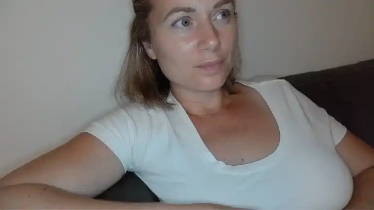 Katedivineuk – Streamate Recorded Cam Show – 2026-06-13 23:52:37
