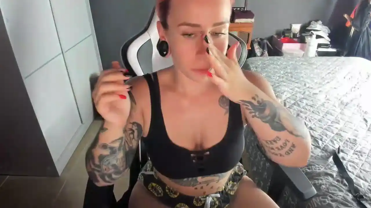 Rocifitness_23 – Amateur.tv Recorded Cam Show – 2026-01-09 07:58:35