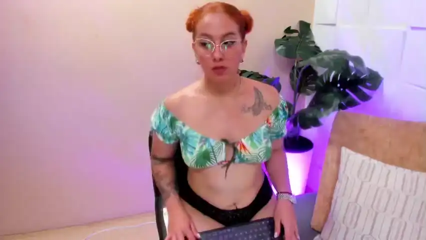 Camilerogers – Amateur.tv Recorded Cam Show – 2025-12-25 11:50:09