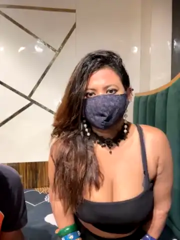 Indian_lisa – Stripchat Recorded Cam Show – 2026-05-11 22:33:48