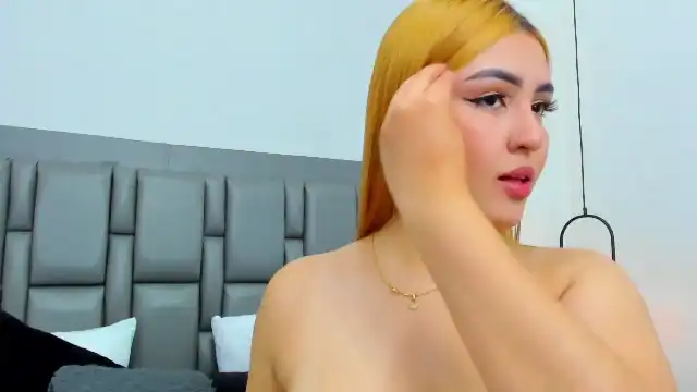 Abby-colins – Flirt4free Recorded Cam Show – 2025-12-19 18:14:10
