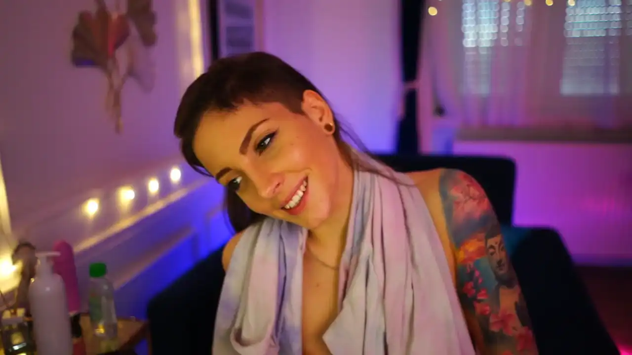 Kend_dall – Myfreecams Recorded Cam Show – 2025-11-24 23:39:16