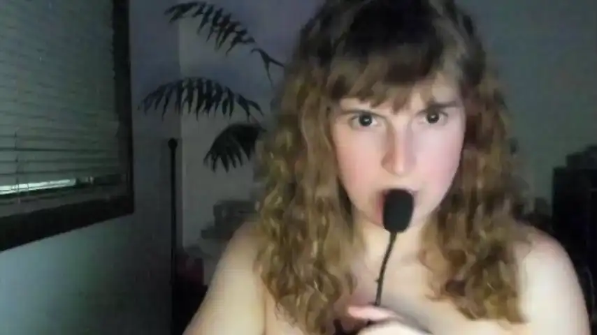 Olivia8697 – Chaturbate Recorded Cam Show – 2025-11-13 12:57:58