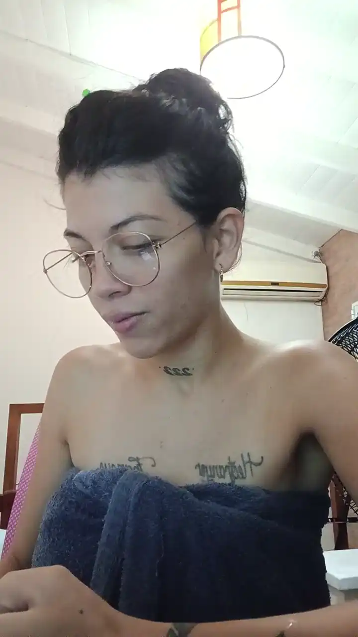 Paula2222 – Cam4 Recorded Cam Show – 2026-05-25 14:35:50