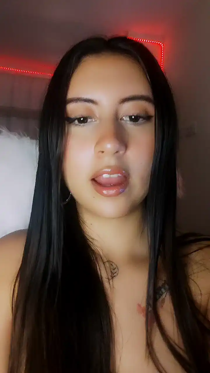 Bluusky_ – Cam4 Recorded Cam Show – 2026-04-19 12:52:16