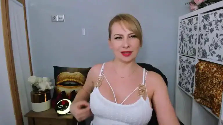 Latoyasensual – Streamate Recorded Cam Show – 2026-07-11 01:11:41