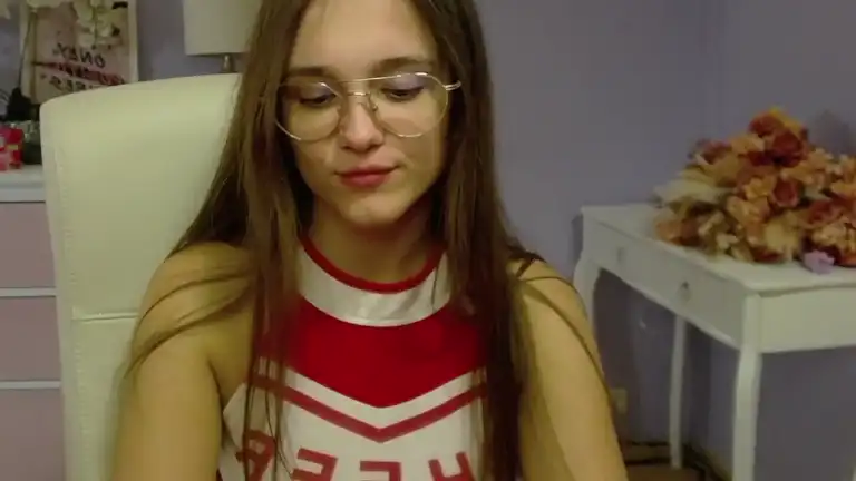 Emillyklein – Streamate Recorded Cam Show – 2025-11-26 07:59:19