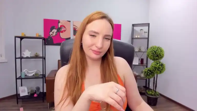 Lucycruze – Streamate Recorded Cam Show – 2026-04-12 17:02:01