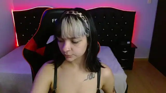 Sophiehoffman – Xlovecam Recorded Cam Show – 2026-07-20 16:37:38