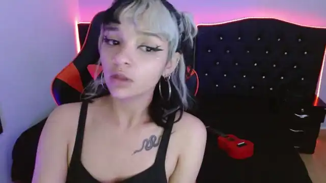 Sophiehoffman – Xlovecam Recorded Cam Show – 2025-10-05 14:44:28