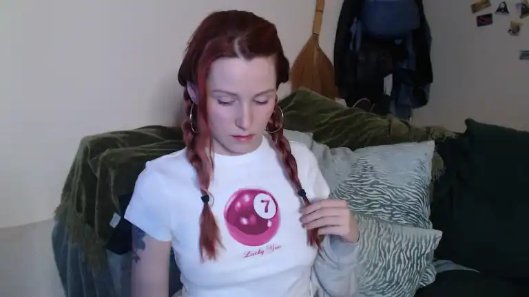 Cheriemoanamour – Streamate Recorded Cam Show – 2025-12-04 04:49:55