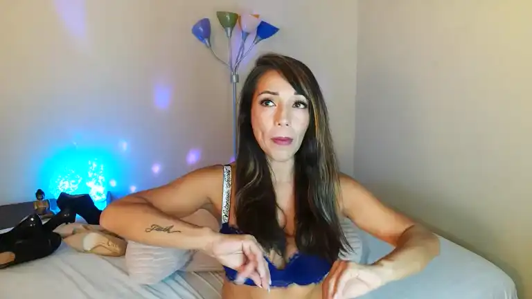 Bella_shine – Streamate Recorded Cam Show – 2025-11-07 16:09:01