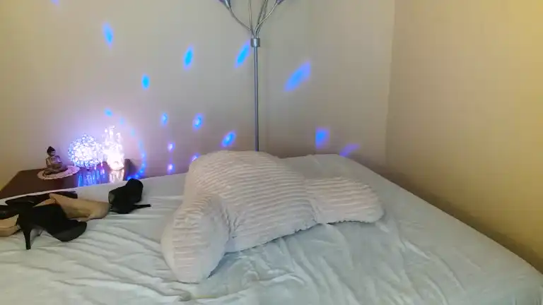 Bella_shine – Streamate Recorded Cam Show – 2026-05-22 07:37:13
