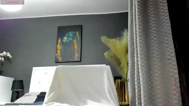 Emma_d – Myfreecams Recorded Cam Show – 2026-07-06 22:45:52