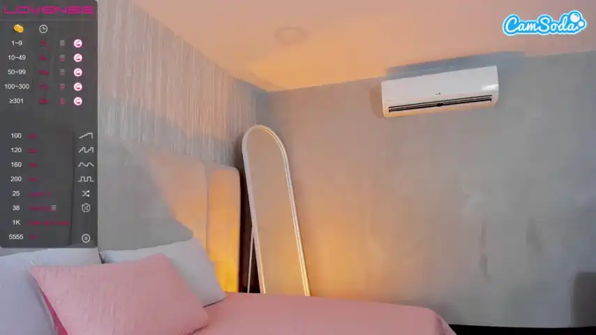 Lauracriistina – Camsoda Recorded Cam Show – 2025-09-28 01:43:23