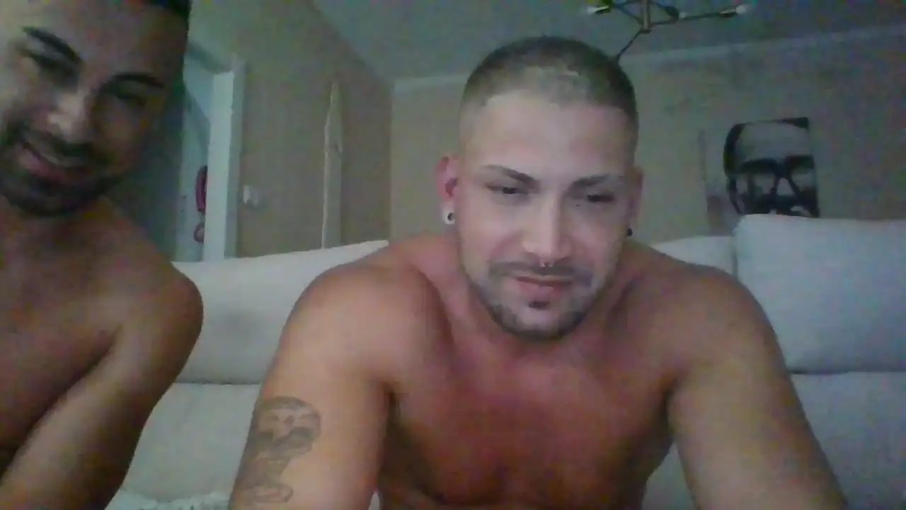 Couplelord – Cam4 Recorded Cam Show – 2026-02-02 17:52:07