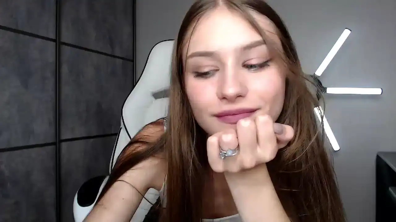 Melodytores – Amateur.tv Recorded Cam Show – 2026-06-04 09:24:58