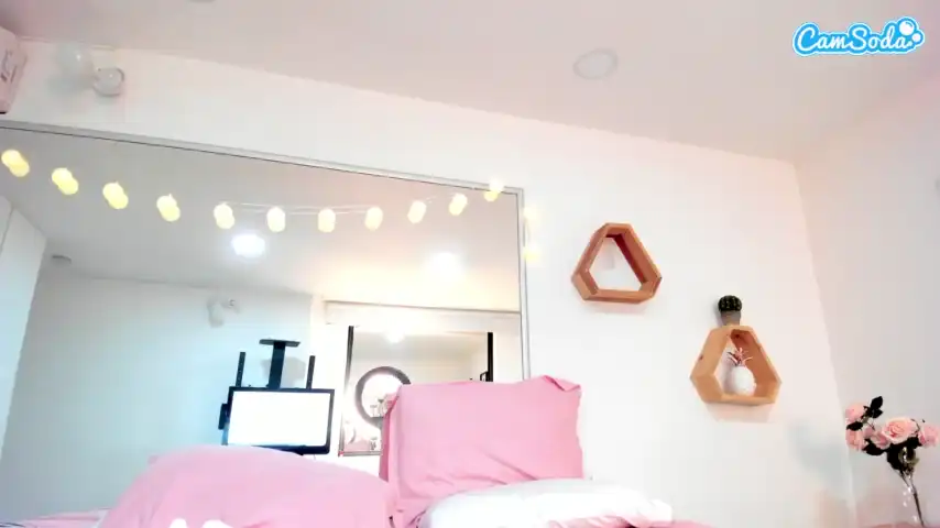 Maggiejones – Camsoda Recorded Cam Show – 2025-12-17 16:32:08