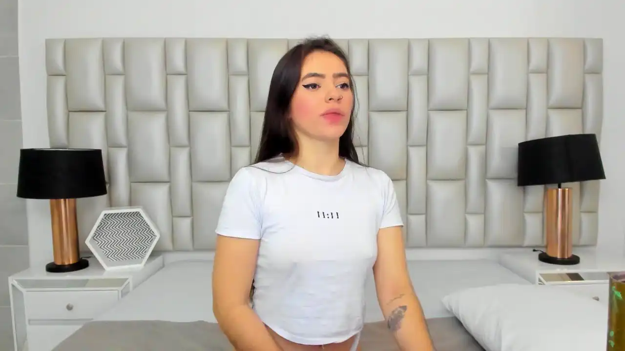 Paolaykatty – Xlovecam Recorded Cam Show – 2026-05-22 02:45:32