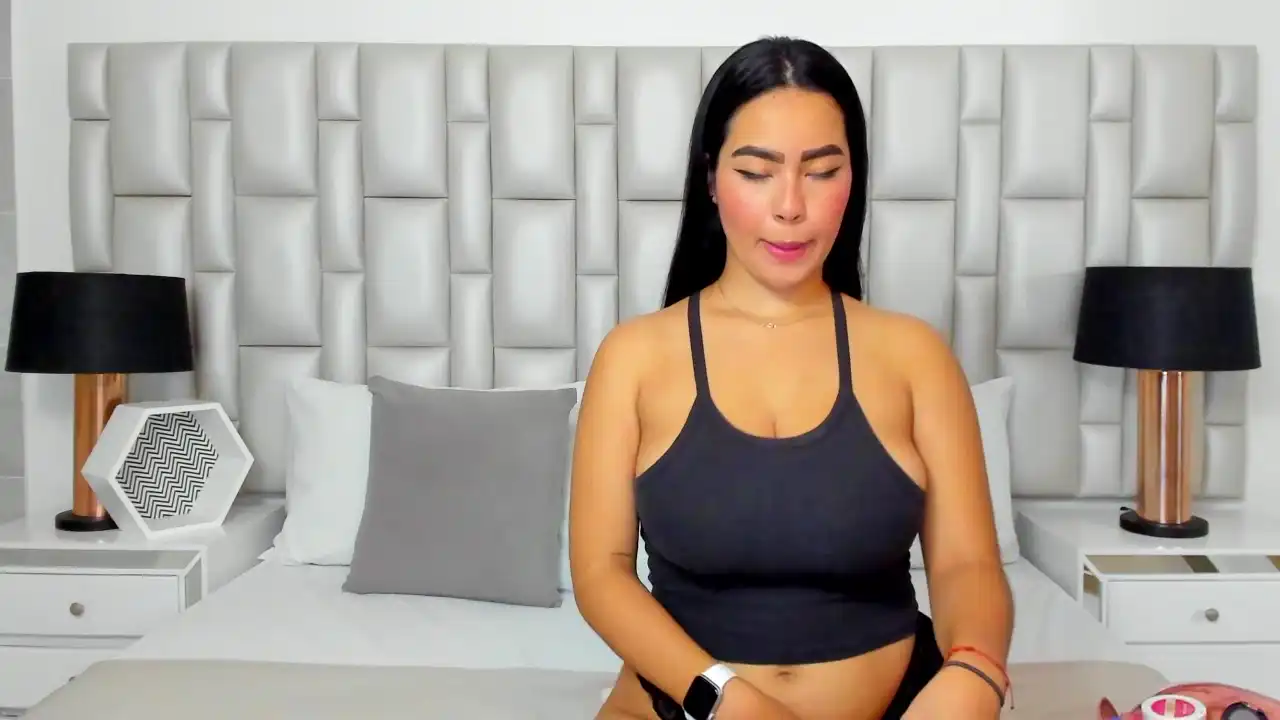 Paolaykatty – Xlovecam Recorded Cam Show – 2025-07-12 10:51:36