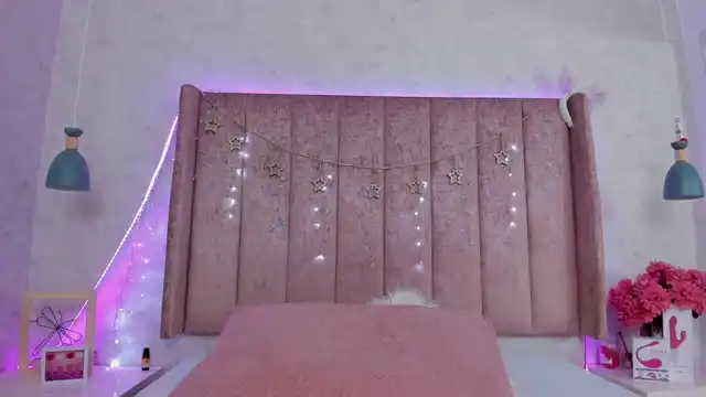 Anyajay – Xlovecam Recorded Cam Show – 2025-05-17 11:19:39