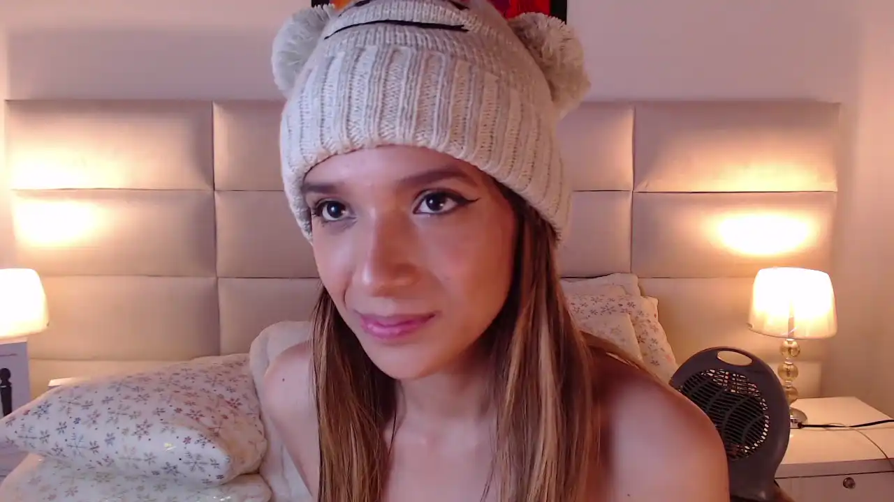 Daniamontana – Xlovecam Recorded Cam Show – 2026-01-16 05:34:06