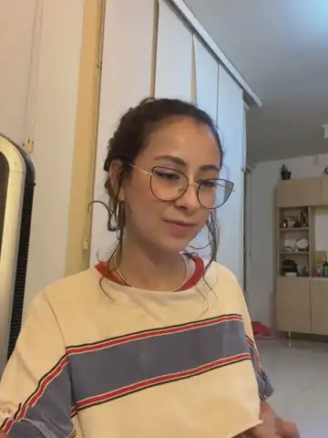 Juanasnz99 – Stripchat Recorded Cam Show – 2025-09-09 22:13:54